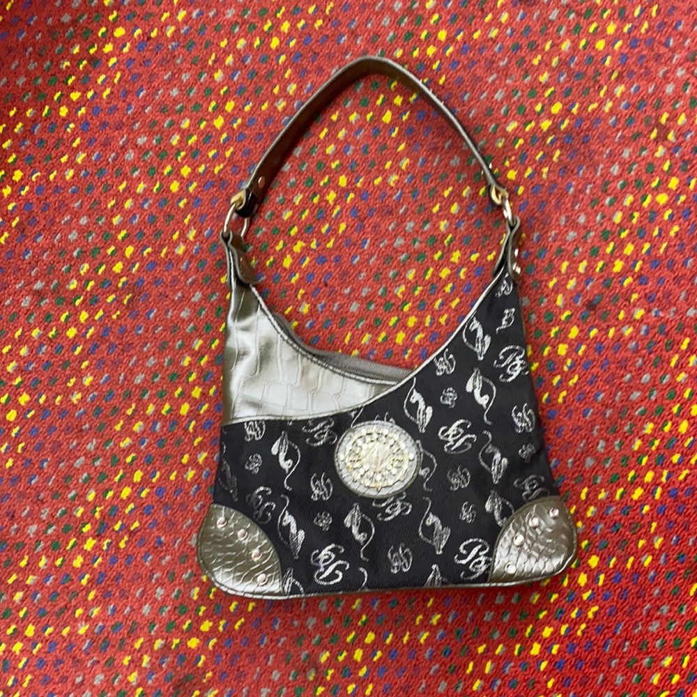 Very cute shoulder purse